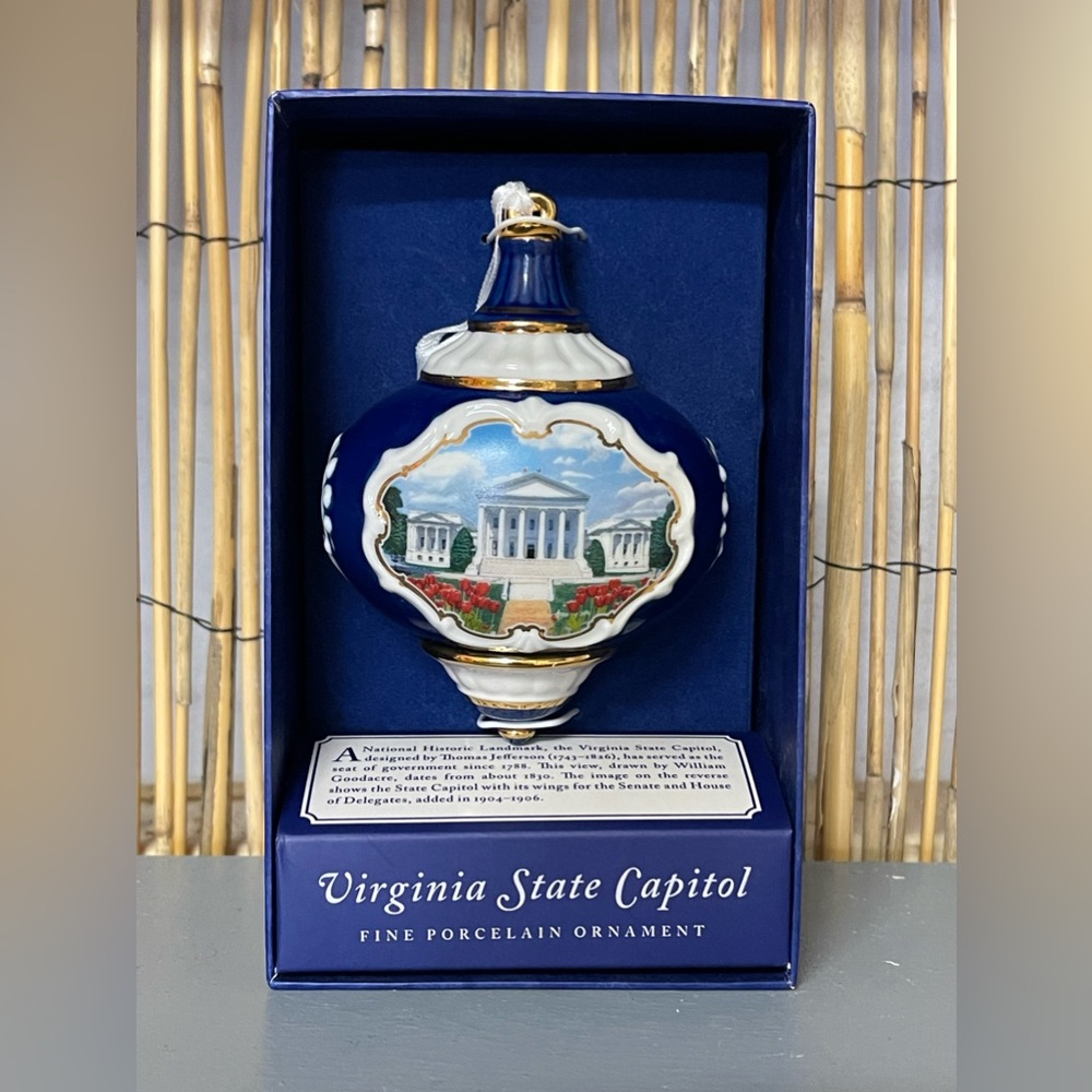 Virginia State Capitol 2006 Fine Porcelain Ornament